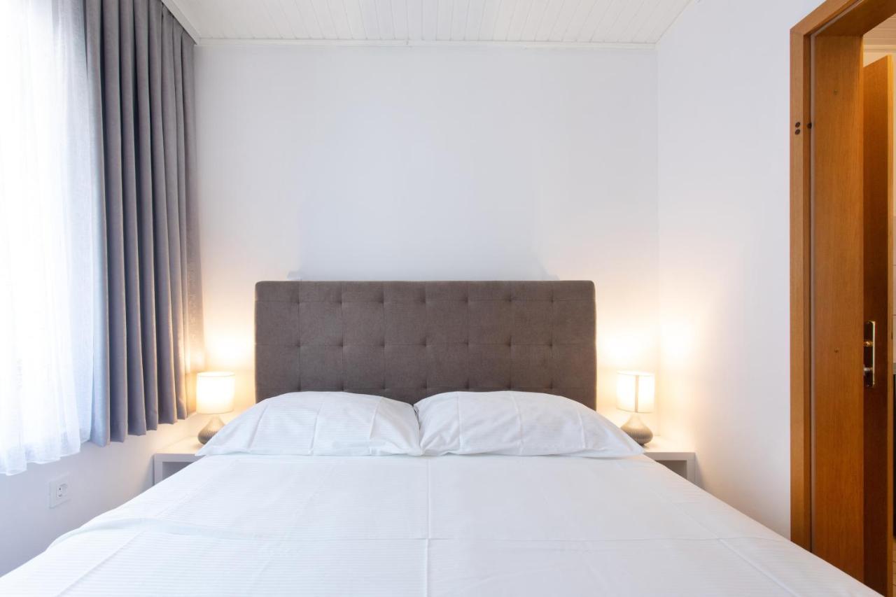 Apartmaji Pri Perotu อิซอลา ภายนอก รูปภาพ