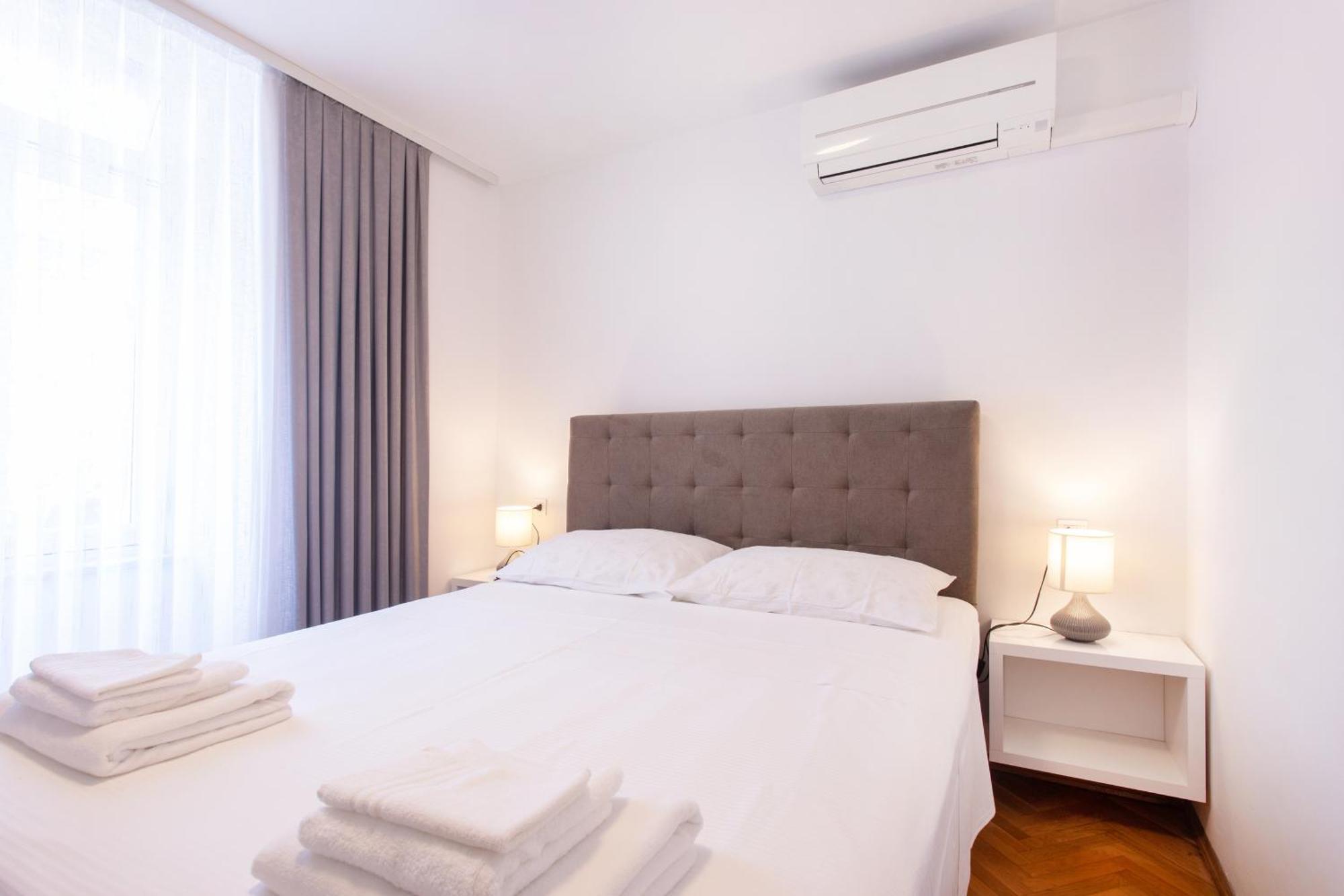 Apartmaji Pri Perotu อิซอลา ภายนอก รูปภาพ